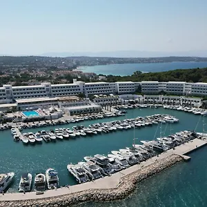 Resort Altin Yunus & -, Çeşme